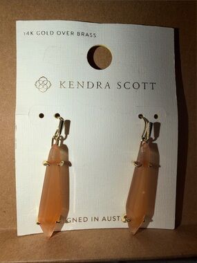 Kendra Scott Peach Crystal Drop Earrings in Gold NWT$48